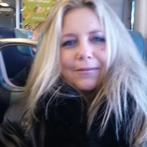 Meet your Posher, Valarie